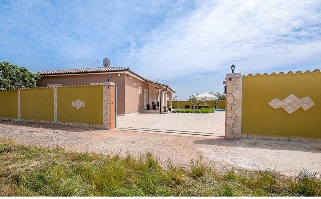 Villa Zafirah Pula Dış mekan fotoğraf