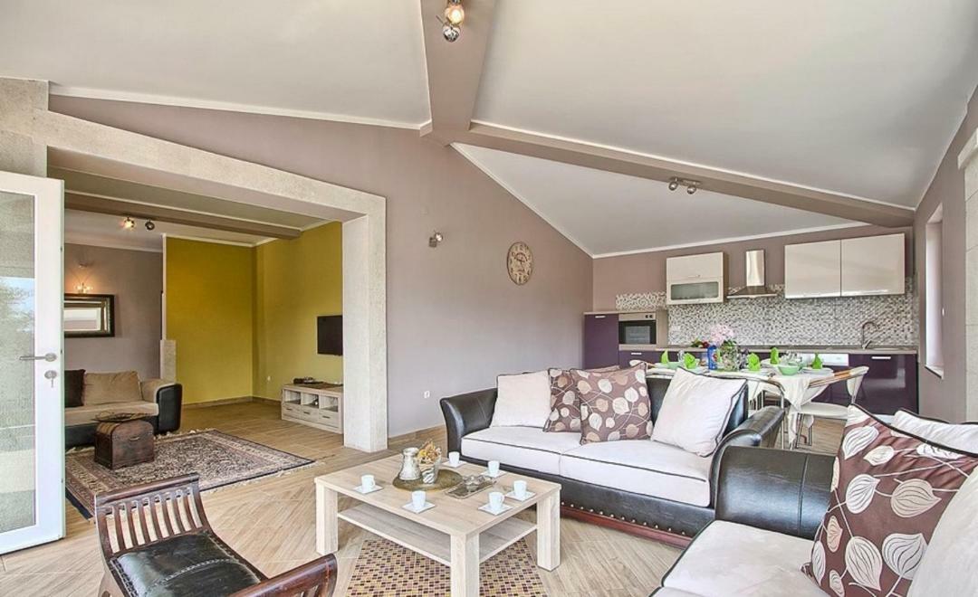 Villa Zafirah Pula Dış mekan fotoğraf